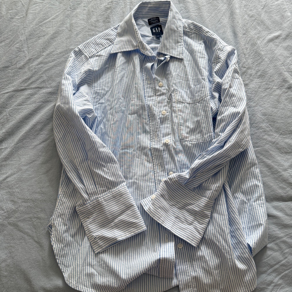 GAP Organic Cotton “Big Shirt” Light Blue and White